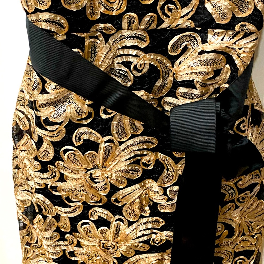 NWOT Betsy & Adam Sequin Embroidered Gown - Picture 2 of 5